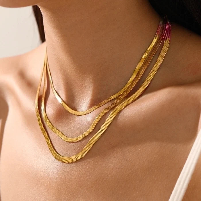 Basic Snake Necklace
